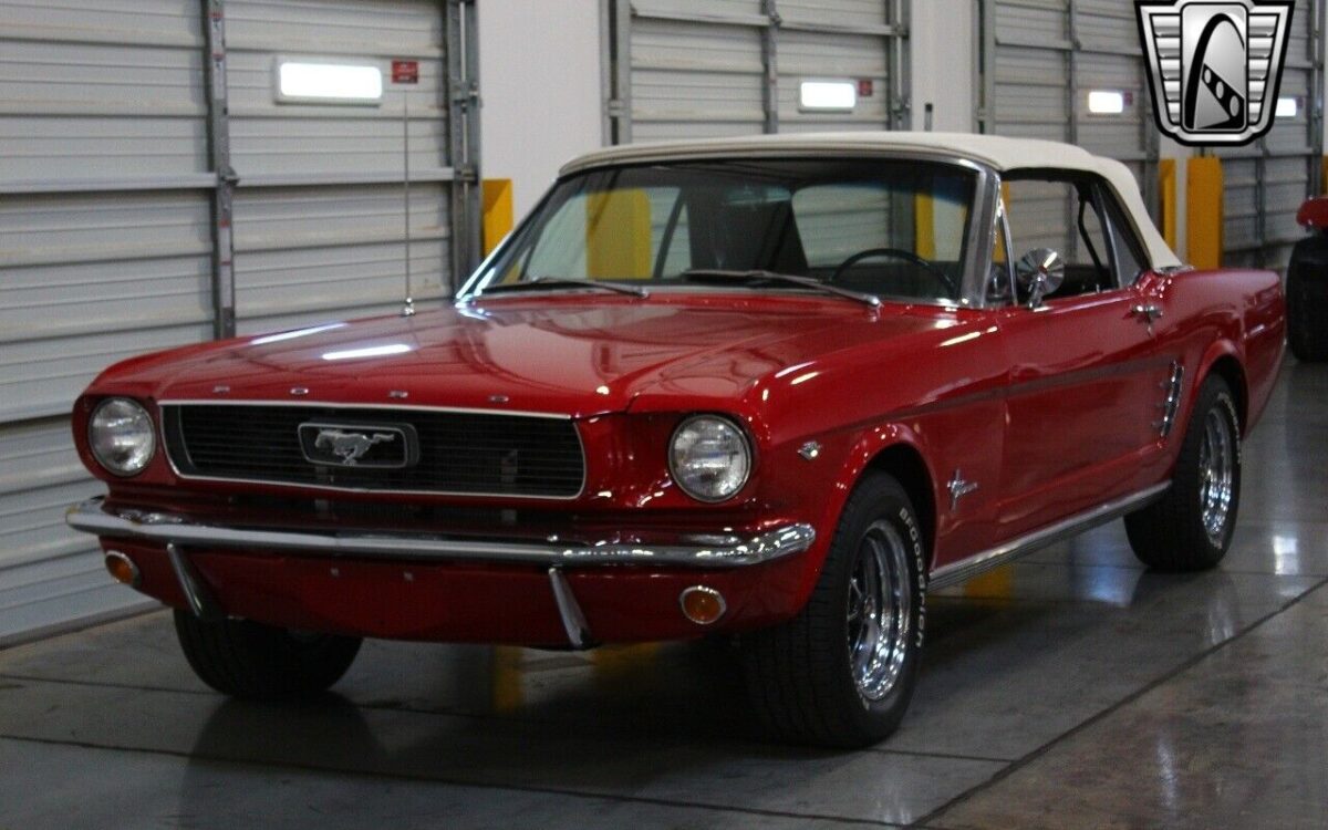 Ford-Mustang-1966-4