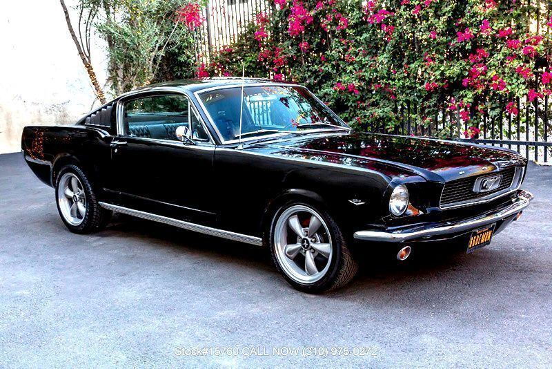 Ford-Mustang-1966-4