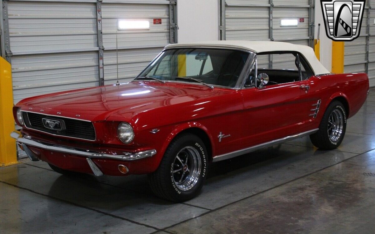 Ford-Mustang-1966-5