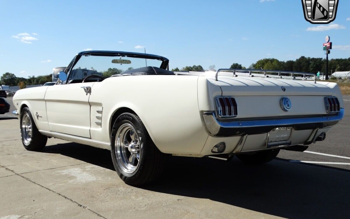 Ford-Mustang-1966-5