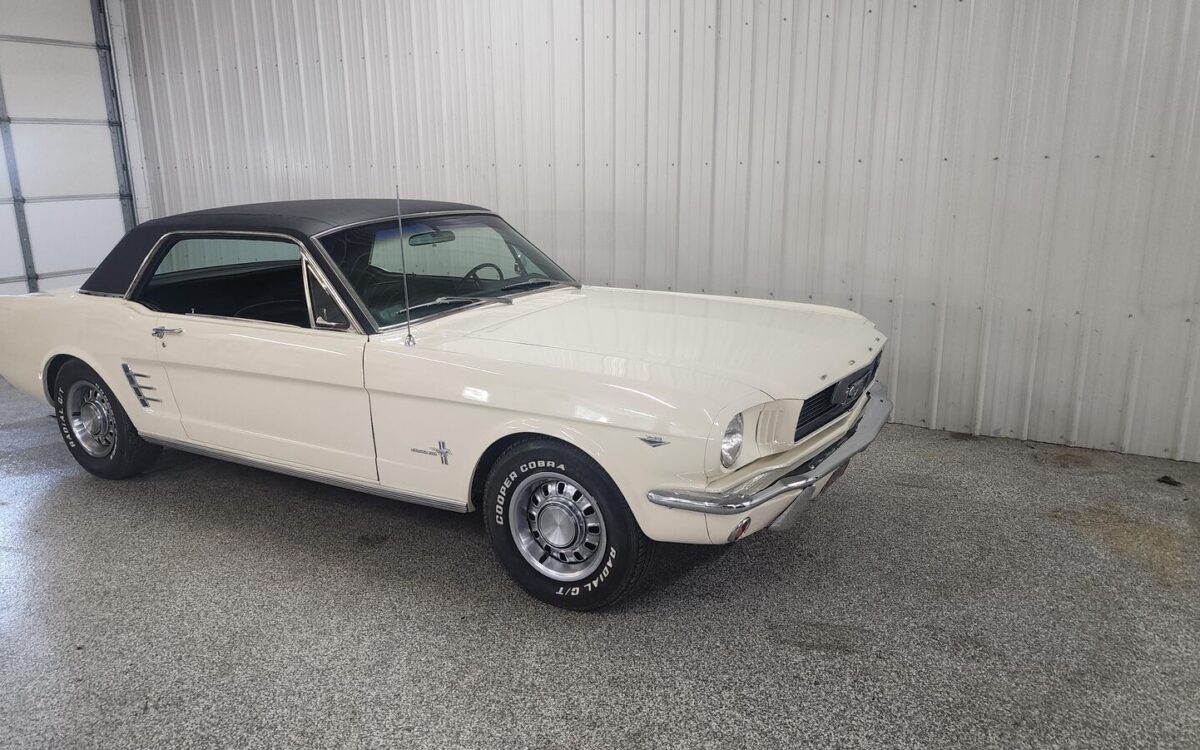 Ford-Mustang-1966-6