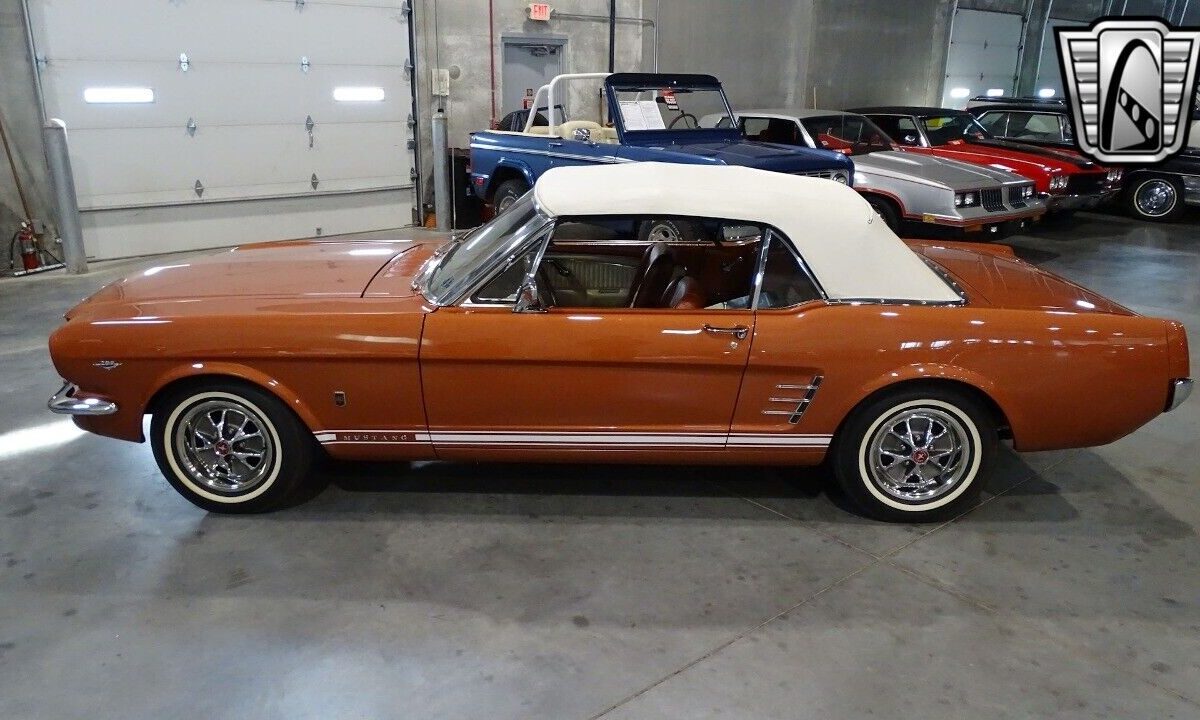 Ford-Mustang-1966-7