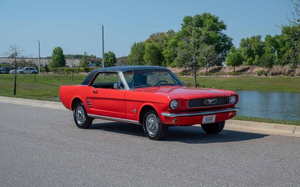 Ford-Mustang-1966-8