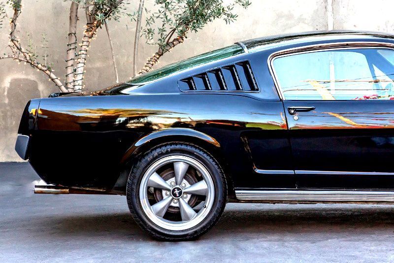 Ford-Mustang-1966-9