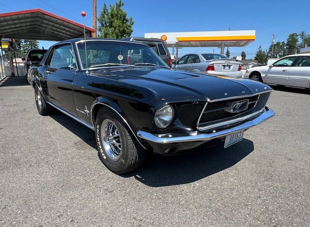 Ford-Mustang-1967-12