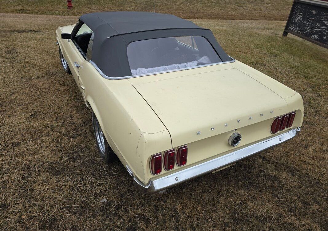 Ford-Mustang-1968-17