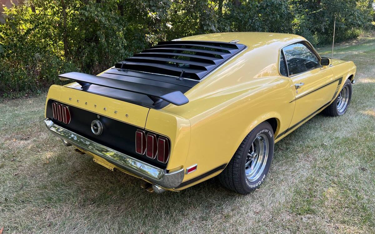 Ford-Mustang-1969-3