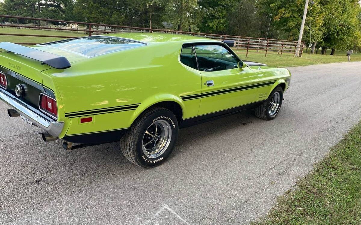 Ford-Mustang-1973-1