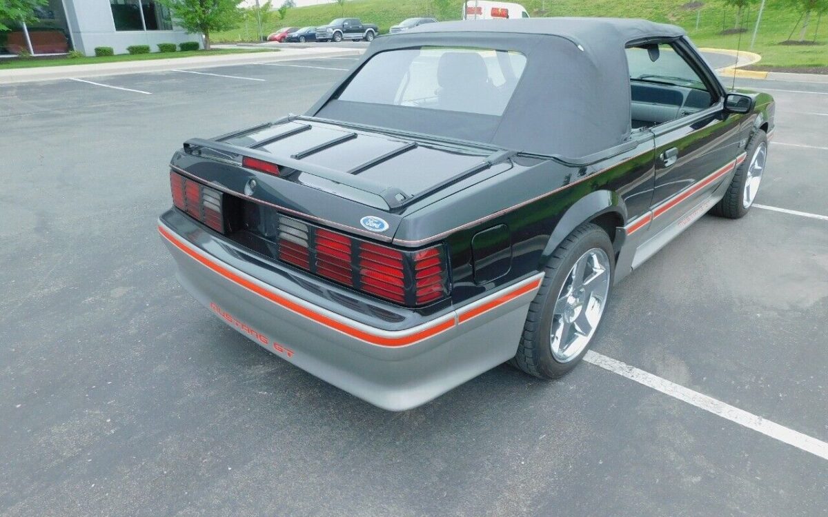 Ford-Mustang-1988-11