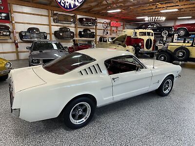 Ford-Mustang-Cabriolet-1965-7