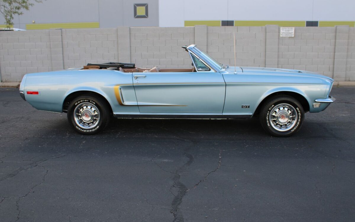 Ford-Mustang-Cabriolet-1968-14