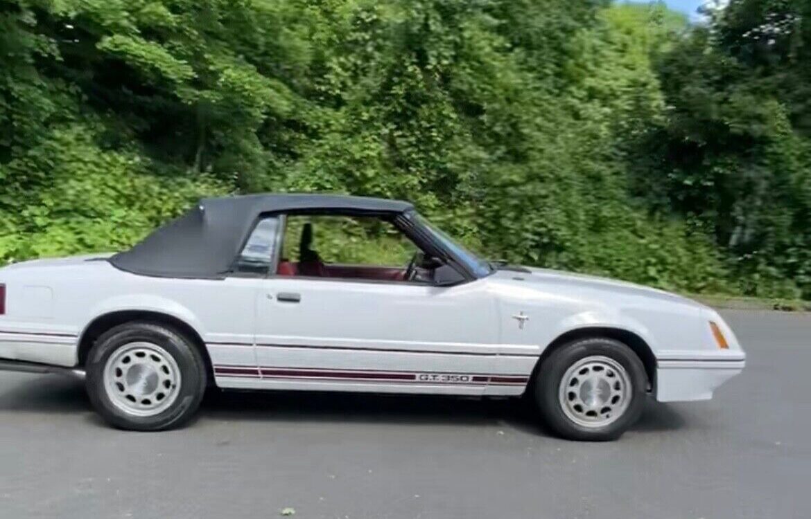 Ford-Mustang-Cabriolet-1984-25