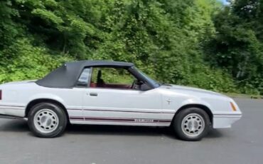 Ford-Mustang-Cabriolet-1984-25