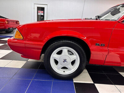 Ford-Mustang-Cabriolet-1992-15