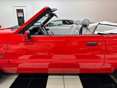 Ford-Mustang-Cabriolet-1992-19