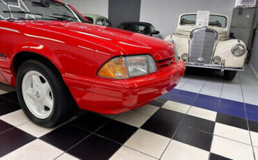 Ford-Mustang-Cabriolet-1992-3