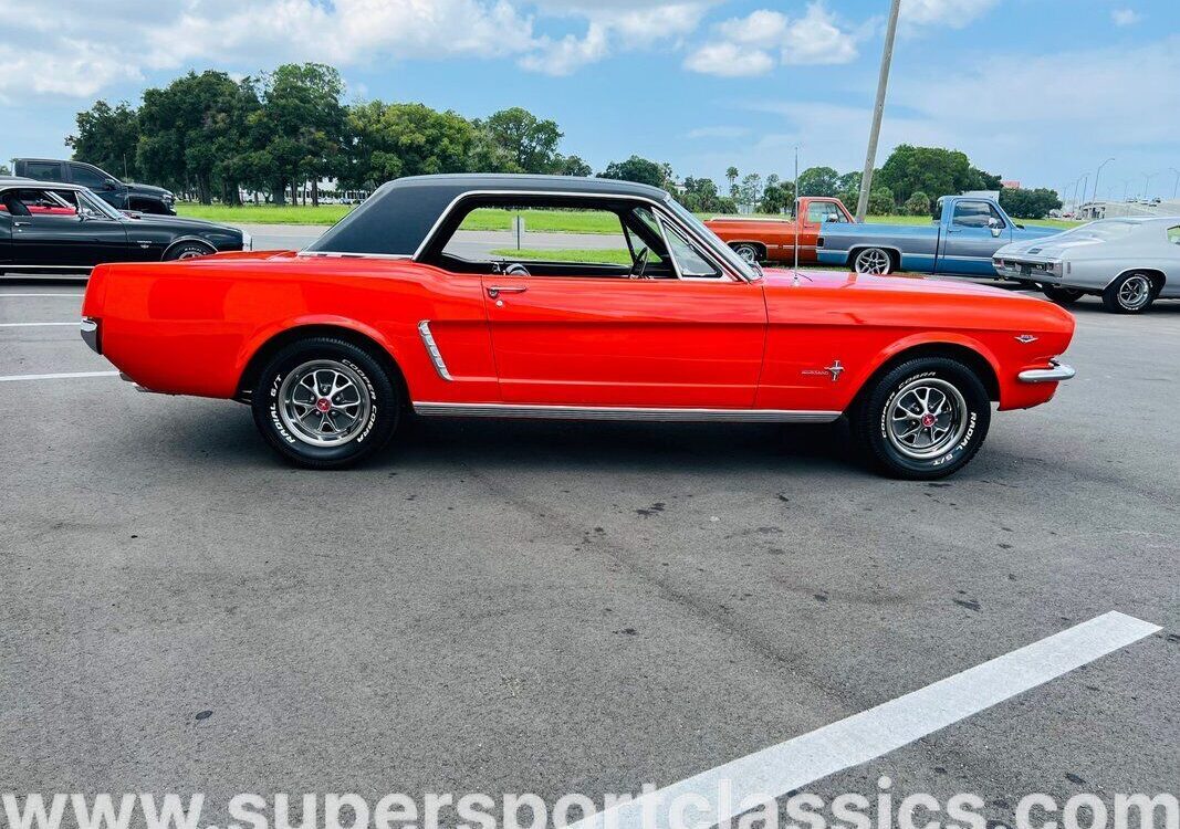 Ford-Mustang-Coupe-1965-1