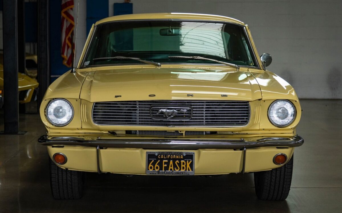 Ford-Mustang-Coupe-1966-12