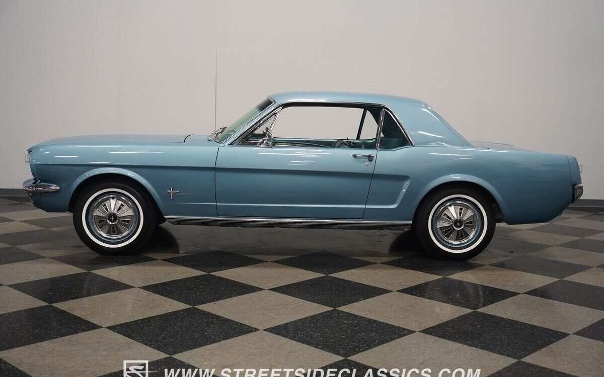 Ford-Mustang-Coupe-1966-2