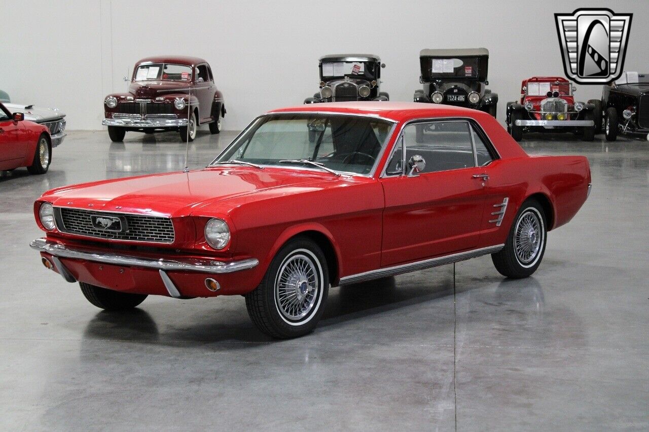 Ford-Mustang-Coupe-1966-2