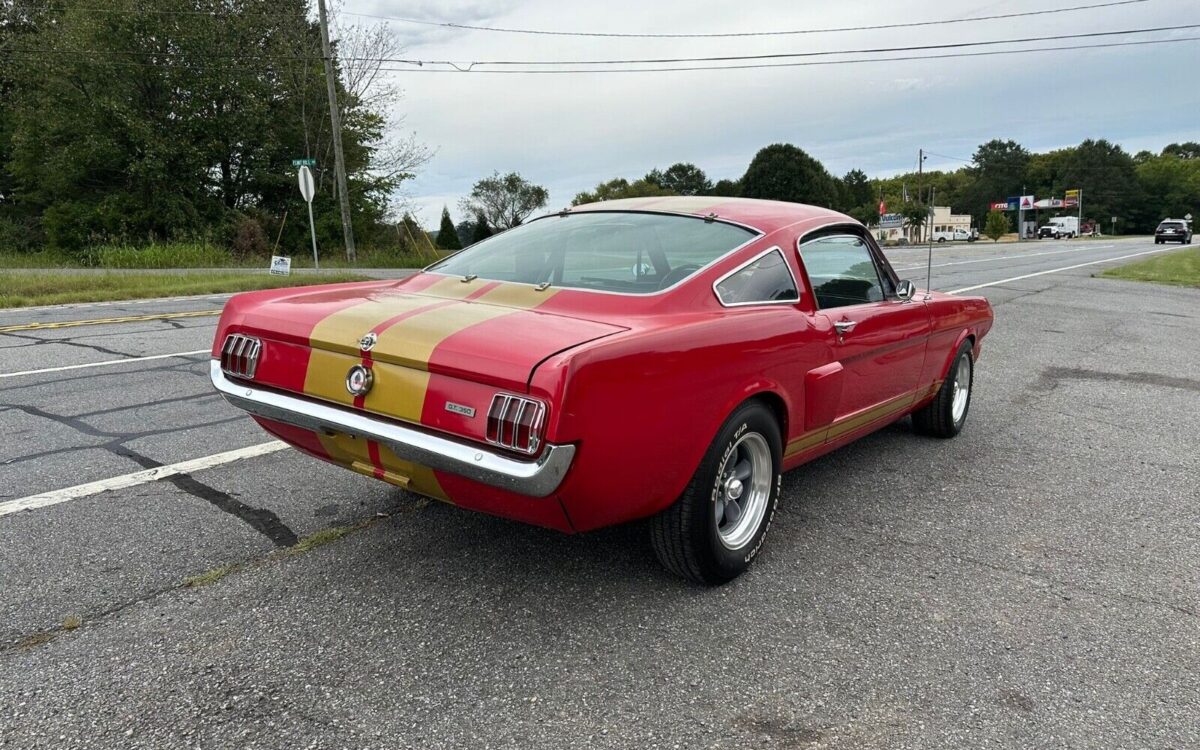 Ford-Mustang-Coupe-1966-2