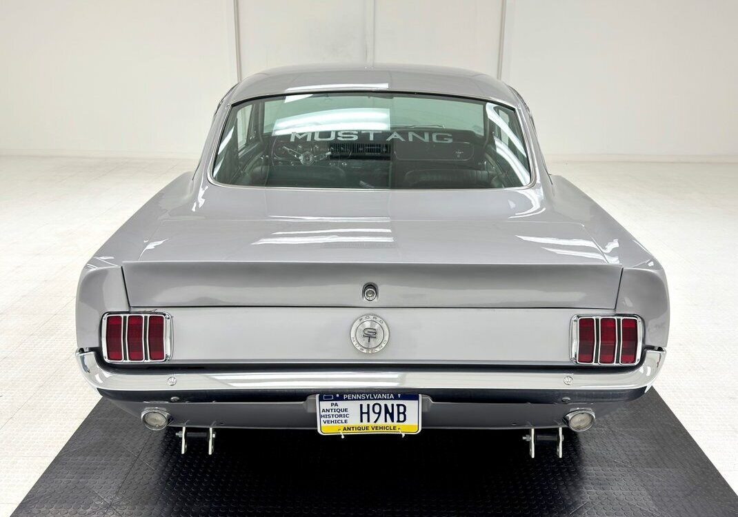 Ford-Mustang-Coupe-1966-3