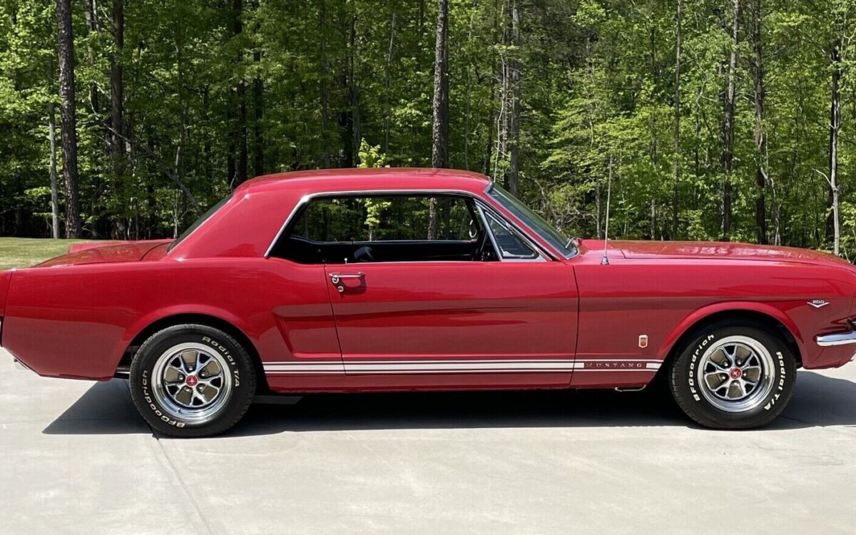 Ford-Mustang-Coupe-1966-4