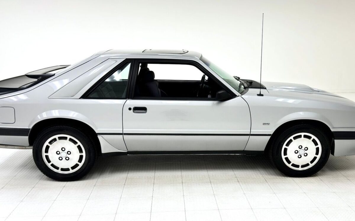 Ford-Mustang-Coupe-1986-5