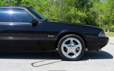 Ford-Mustang-Coupe-1993-10