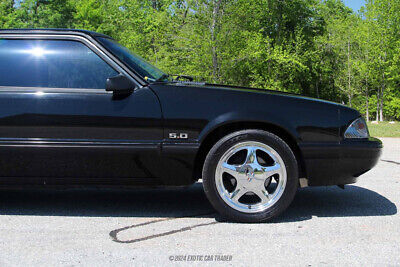 Ford-Mustang-Coupe-1993-10