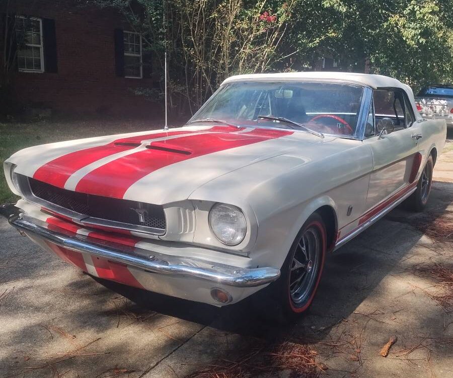 Ford-Mustang-convertible-1965