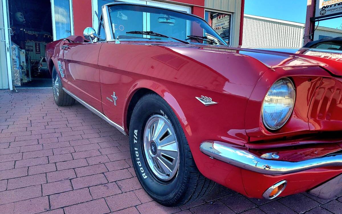 Ford-Mustang-convertible-1966-11