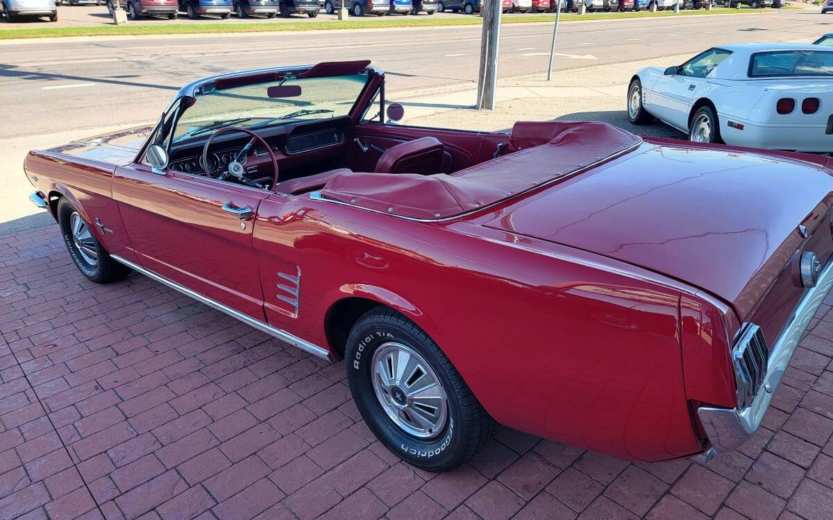 Ford-Mustang-convertible-1966-8