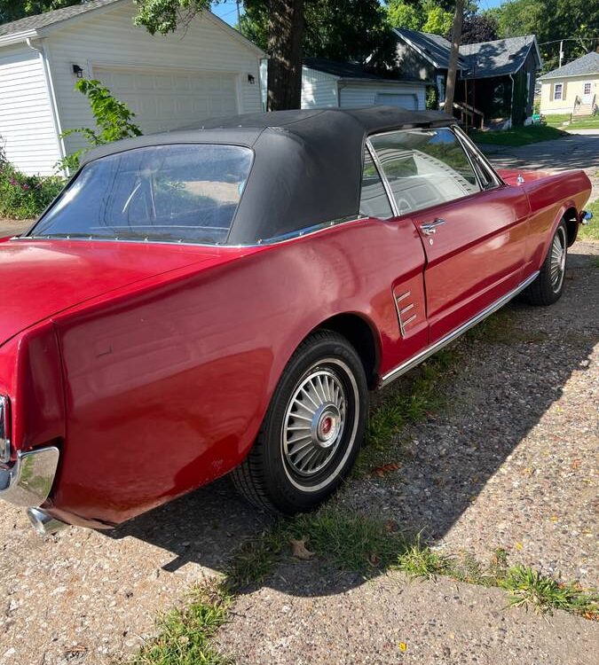 Ford-Mustang-convertible-1966-9