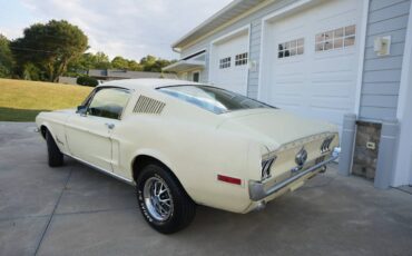 Ford-Mustang-fastback-1968-4