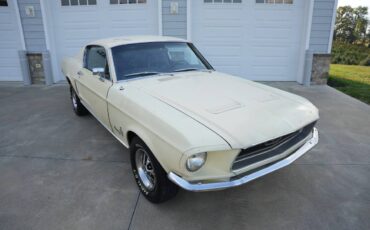 Ford-Mustang-fastback-1968-6