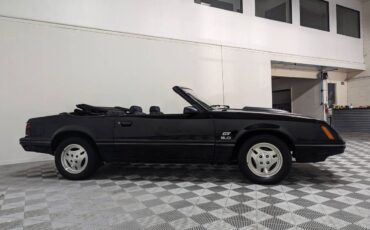 Ford-Mustang-glx-5.0-convertible-1983-14