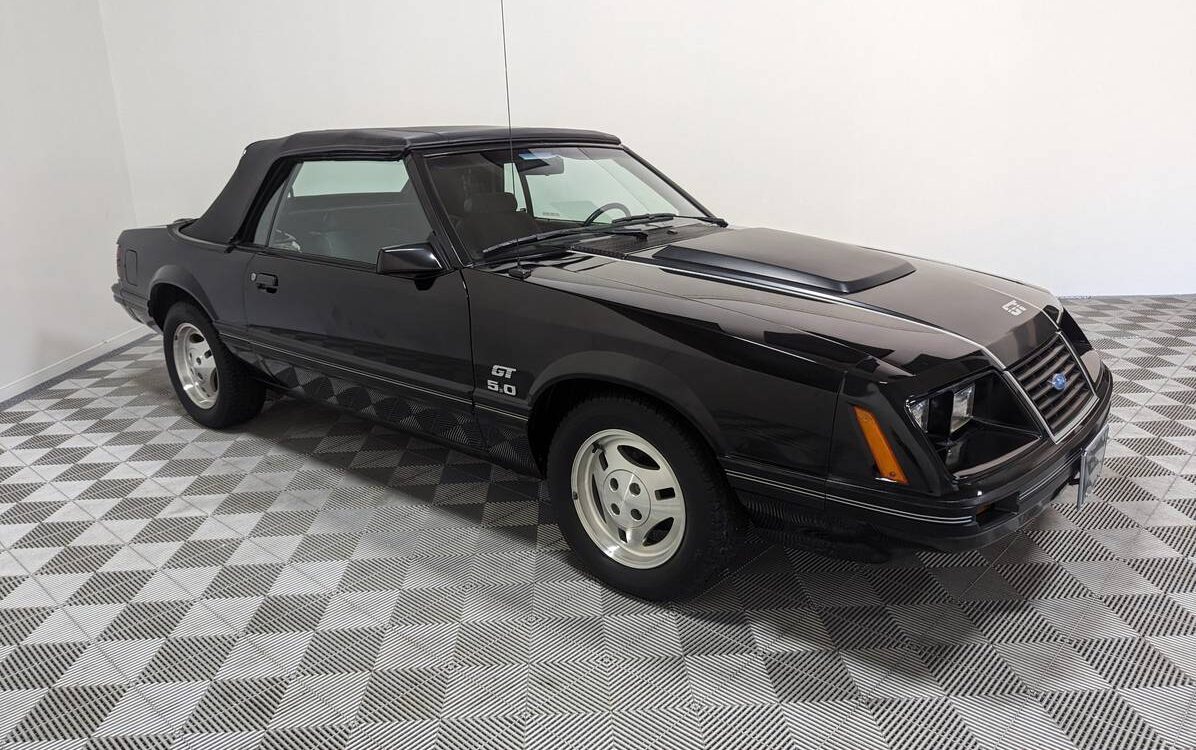 Ford-Mustang-glx-5.0-convertible-1983-20