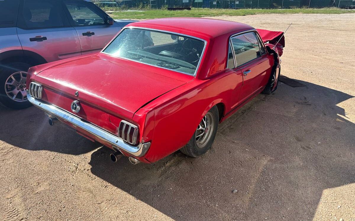 Ford-Mustang-gt-1965-2