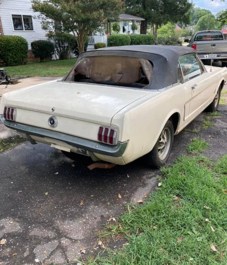 Ford-Mustang-gt-1965-4