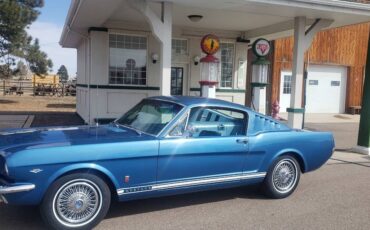 Ford-Mustang-gt-1966