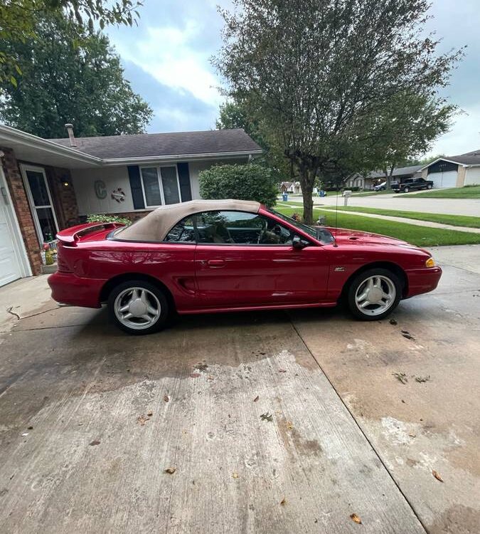 Ford-Mustang-gt-5.0-1994-7