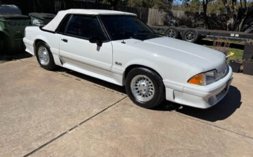 Ford-Mustang-gt-convertible-1989