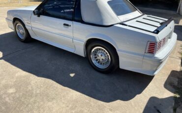 Ford-Mustang-gt-convertible-1989-8