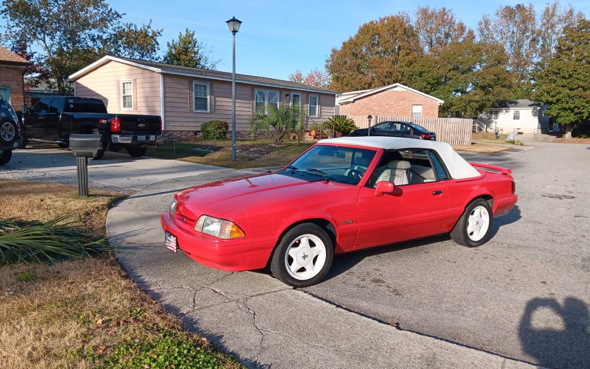 Ford-Mustang-lx5.0-1992-3