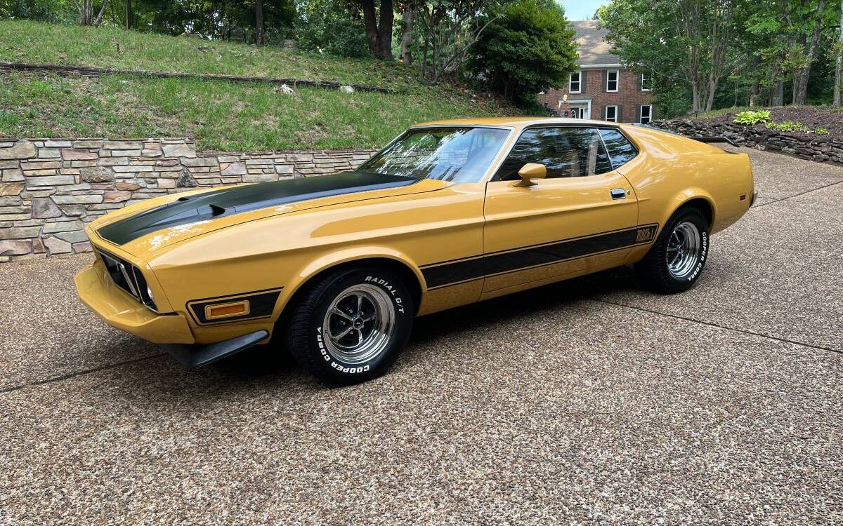 Ford-Mustang-mach-1-1973