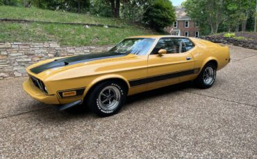 Ford-Mustang-mach-1-1973