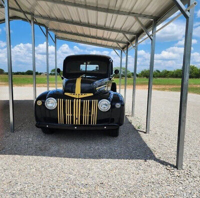 Ford-Pickup-Pickup-1946-8