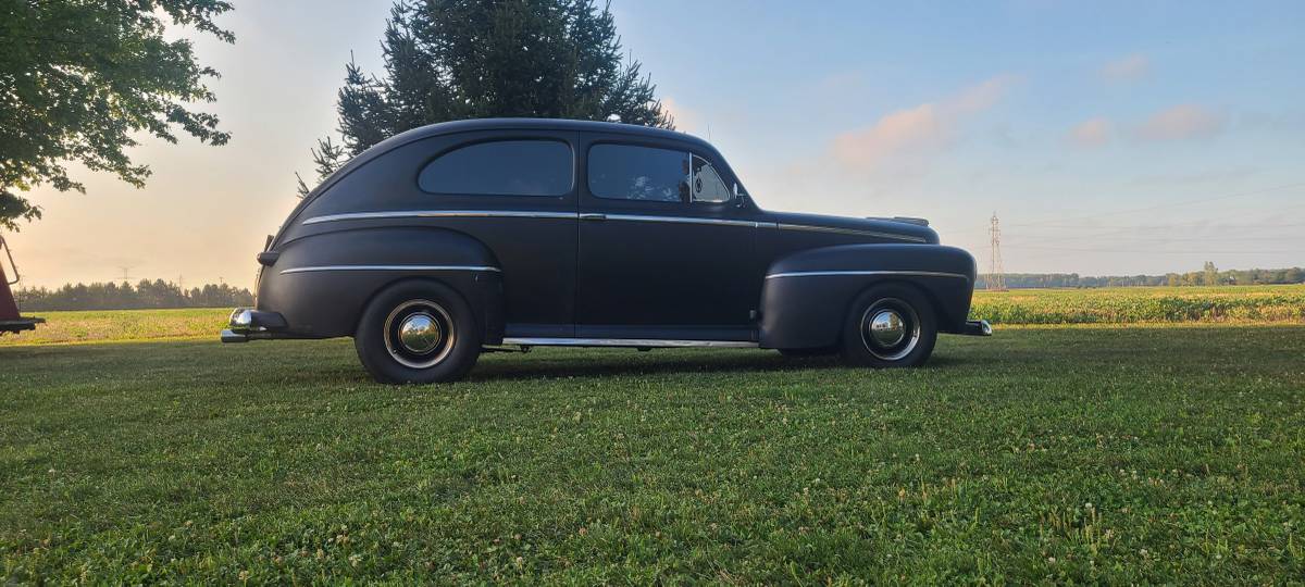 Ford-Sedan-electric-1948-11