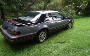 Ford-Thunderbird-1987-3